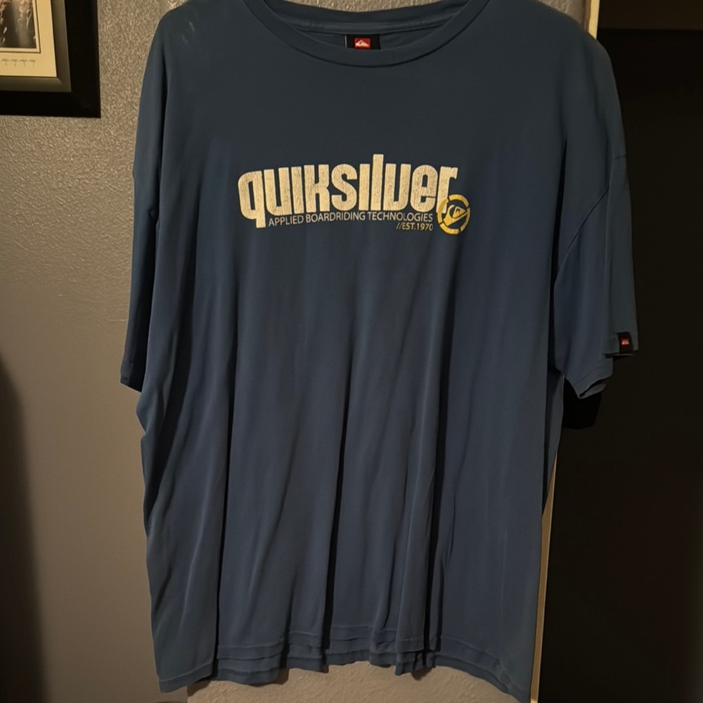 Quiksilver Men's Short Sleeve Tee in Navy Blue